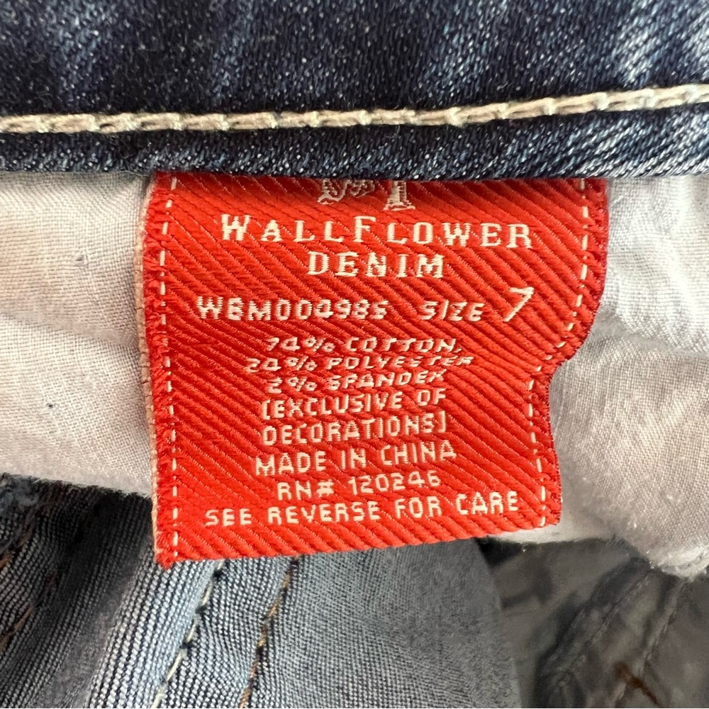Wallflower Skinny Distressed Jeans - Picture 6 of 6